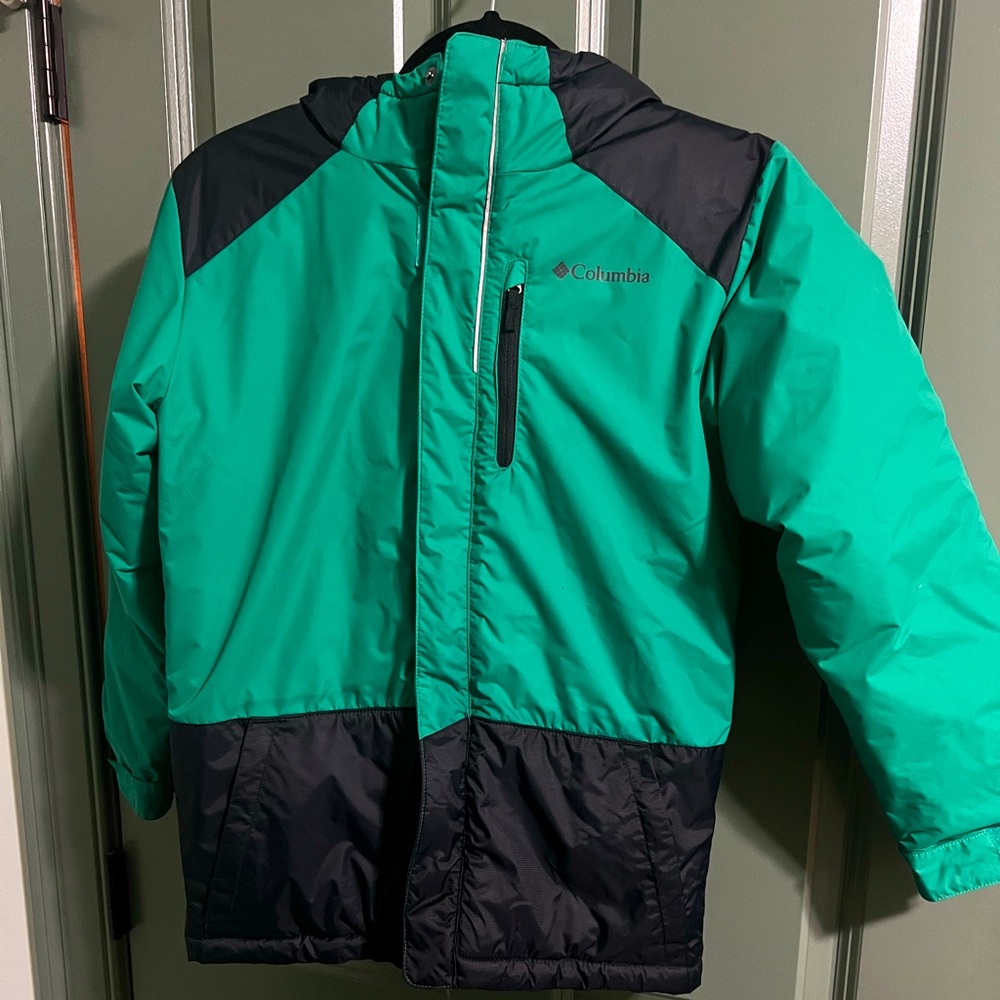 Boys Columbia Winter Coat! Size 10/12! Warm and comfortable! Green and Blue